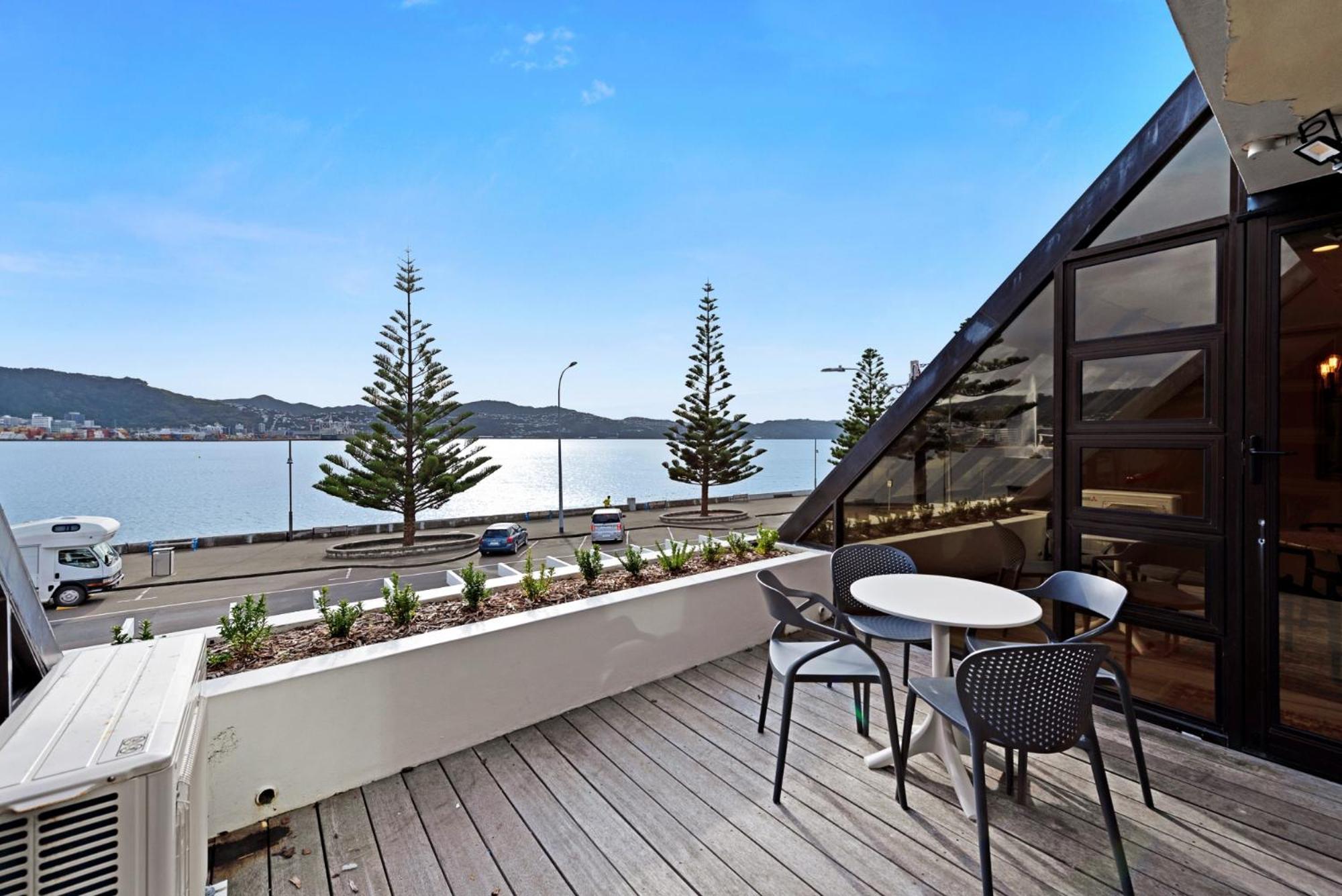 Bay Suites - 328 Oriental Parade Wellington Exteriör bild